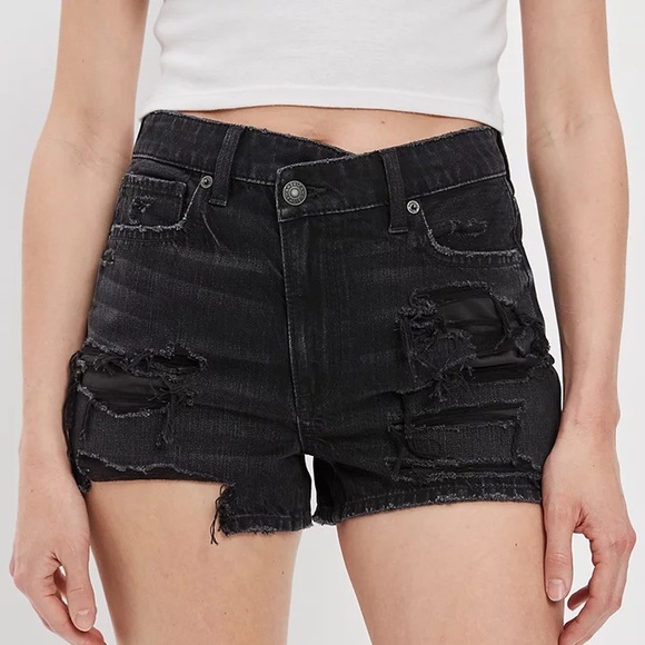 American Eagle Outfitters Pants - American Eagle Denim Mom Short